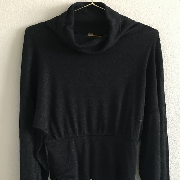 Free People Black  T/Neck Blouse Size XS - Picture 2 of 14